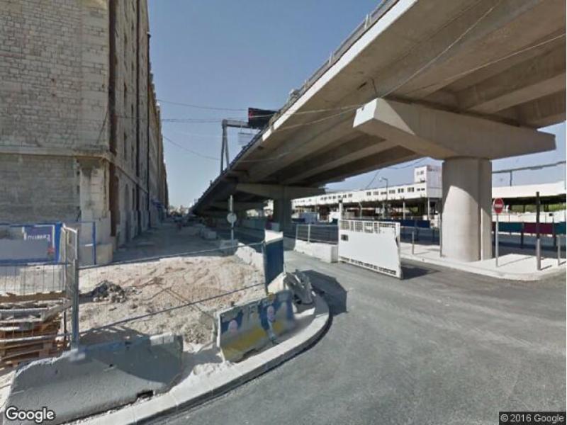 Parking à louer - Marseille 2 - L'Eveche-Les Docks
