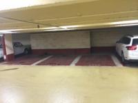A louer place pour voiture moyenne à Neuilly-sur-Seine