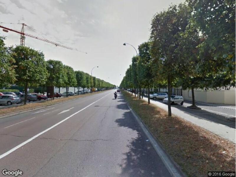 Place de parking à louer - Versailles - boulevard Saint-Antoine
