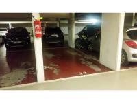 Place de parking à louer - Suresnes 92150 - 27 Rue de Verdun, 92150 Suresnes, France - 95 euros