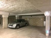 Abonnement Parking ZenPark 57 rue Léo Lagrange, 77130 Montereau-Fault-Yonne, France