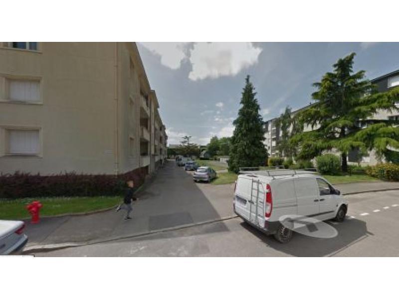 Place de parking à louer - Rennes 35200 - 15 Rue Pierre Semard,  Rennes, France