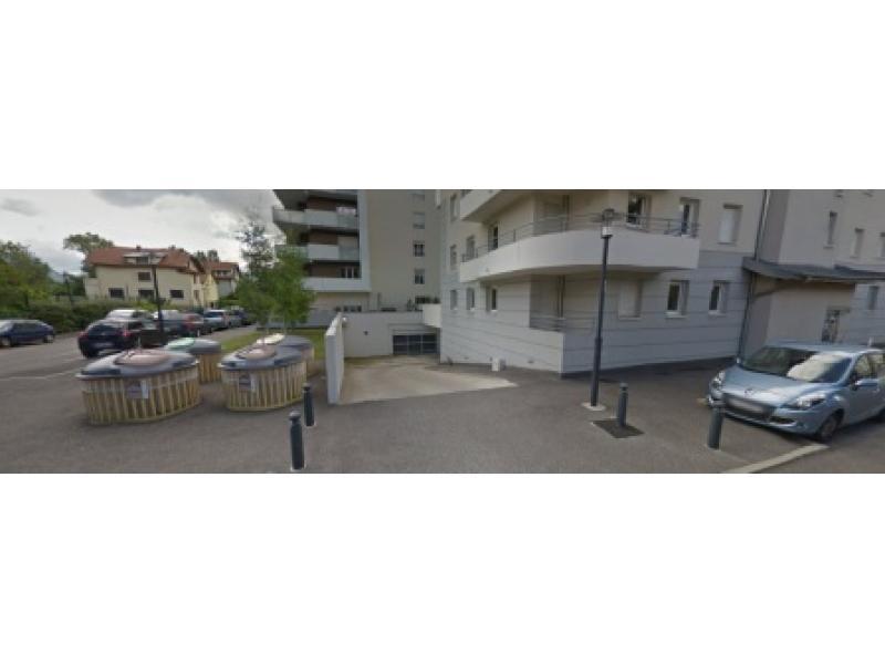 Place de parking à louer - Chambéry 73000 -  - 36,22 euros - 206 Rue Lucien Rose,  Chambéry, France