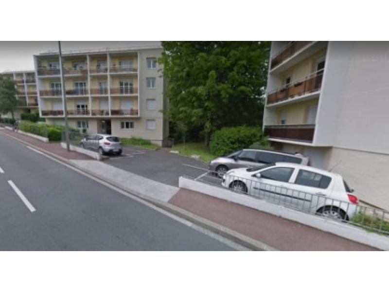 Place de parking à louer - Sèvres 92310 -  - 52,14 euros - 71 Rue des Bruyères,  Sèvres, France