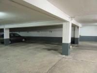 Place de parking à louer - Le Kremlin-Bicêtre 94270 -  - 72,58 euros - 137 Avenue de Fontainebleau,  Le Kremlin-Bicêtre, France