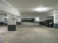 Place de parking à louer - Le Kremlin-Bicêtre 94270 -  - 73,47 euros - 103 Avenue de Fontainebleau,  Le Kremlin-Bicêtre, France