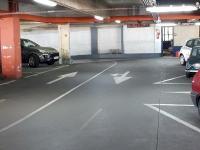 Place de parking à louer - Paris 75017 - 114 Rue Cardinet, 75017 Paris, France - 165 euros