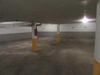 Place de parking à louer - Saint-Maur-des-Fossés 94100 -  - 54,88 euros - 20 Rue de la Ferme,  Saint-Maur-des-Fossés, France