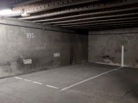 Place de parking à louer - Paris 75020 - 39 Rue Saint-Fargeau, 75020 Paris, France - 55 euros