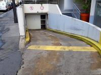 Place de parking à louer - Paris 75010 - 42 Rue de l'Aqueduc, Paris 10e Arrondissement, Île-de-France, France