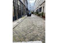 Location Parking privé Bastille - fbg Saint Antoine en RDC avec double accès
