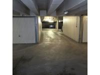 Place de parking à louer - Paris 75010 - 29 Rue Louis Blanc, Paris 10e Arrondissement, Île-de-France, France - 110 euros