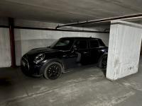 Place de parking à louer - Paris 75116 - 48 Rue De La Tour, 75116 Paris, France - 220 euros