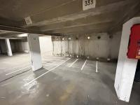 Place de parking à louer - Paris 75013 - 2 Rue Vergniaud, 75013 Paris, France - 130 euros