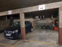 Place de parking à louer - Paris 75017 -  - 185 euros - 128 Rue Legendre, 75017 Paris, France