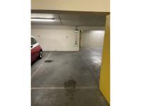 Place de parking // Paris - Pont Cardinet