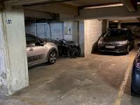 Place de parking à louer - Paris 75015 - 75 Rue Dutot, 75015 Paris, France - 110 euros