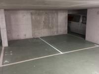 Place de parking à louer - Paris 75011 - 11 Rue Godefroy Cavaignac, 75011 Paris, France - 125 euros