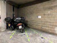 Place de parking à louer - Paris 75018 - 45 Rue Belliard, 75018 Paris, France - 45 euros