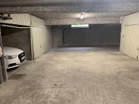 Place de parking à louer - Lyon 69004 - 7 Rue Calas, 69004 Lyon, France