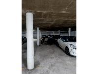 Parking privé (sous-sol) 4 Rue Du Calvaire, 92210 Saint-Cloud, France