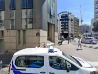 PARKING S.SOL SECURISE BADGE 100M DU METRO VAUGIRARD 75015 LIGN 12