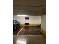 Place de parking à louer - Paris 75013 - 30 Avenue D'italie, 75013 Paris, France - 115 euros