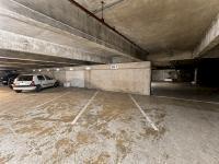 Place de parking à louer - Paris 75018 -  - 90 euros - 8 Rue Boucry, 75018 Paris, France