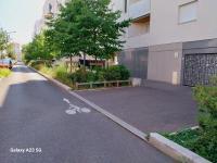 Location de garage(extérieur) - Lyon 8 - 4 rue Chantal Sandrin