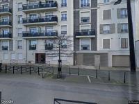 Place de parking souterrain avec borne de recharge électrique