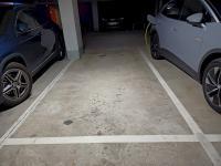 Place de parking à louer - Paris 75010 -  - 110 euros - 48 Quai De Jemmapes, 75010 Paris, France
