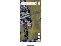 Garage fermé avec jardin vue champs