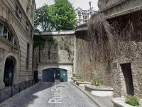 Parking privé (sous-sol) 13 Rue Beethoven, 75016 Paris, France