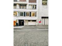  A vendre : PLACE DE PARKING - EMPLACEMENT RARE - Georges V