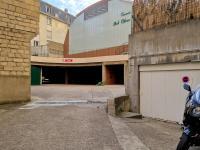 Parking privé (sous-sol) 11 Rue Ribera, 75016 Paris, France