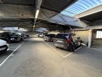 Parking privé (sous-sol) 114 Rue Cardinet, 75017 Paris, France