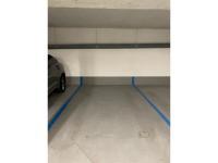 À louer - Place de parking sécurisée - Métro 4 / RER B 