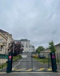 Place de parking extérieur-Plaisir(78370), proche gare