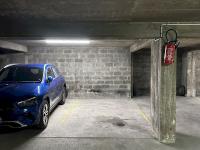 Location Parking 33 rue Rennequin 75017