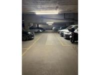 Paris 9 - 71 rue De Dunkerque - Parking à louer