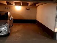 Location de parking (sous-sol) - 0 - R.p . Moretti