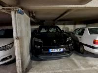 Parking privé (sous-sol) 0