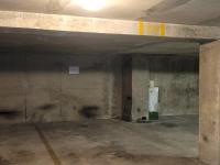 Place de parking à louer - 0 0 -  - 85 euros - 0