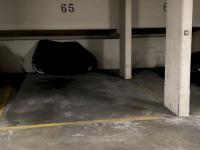 Place de parking à louer - 0 0 -  - 220 euros - 0