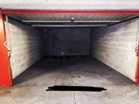 Place de parking à louer - Paris 75003 -  - 250 euros - 31 Rue Beaubourg, 75003 Paris, France