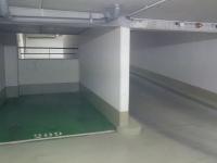 Parking privé (sous-sol) 38 Rue De Châteaudun, 75009 Paris, France