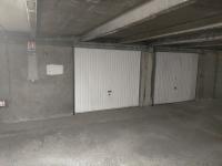 Garage fermé à louer - Grenoble (16,2 m² - accès sécurisé)