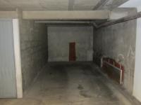 Parking privé (sous-sol) 15 Rue De Sèvres, 92100 Boulogne-Billancourt, France