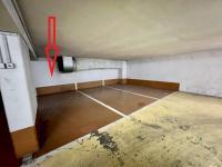 Place de parking à louer - Paris 75008 - 15 Rue Lord Byron, 75008 Paris, France - 260 euros