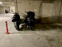 Parking location moto scooter vélo cargo